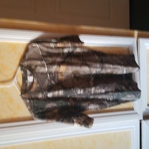 Camo tee shirt 100%cotton nwt